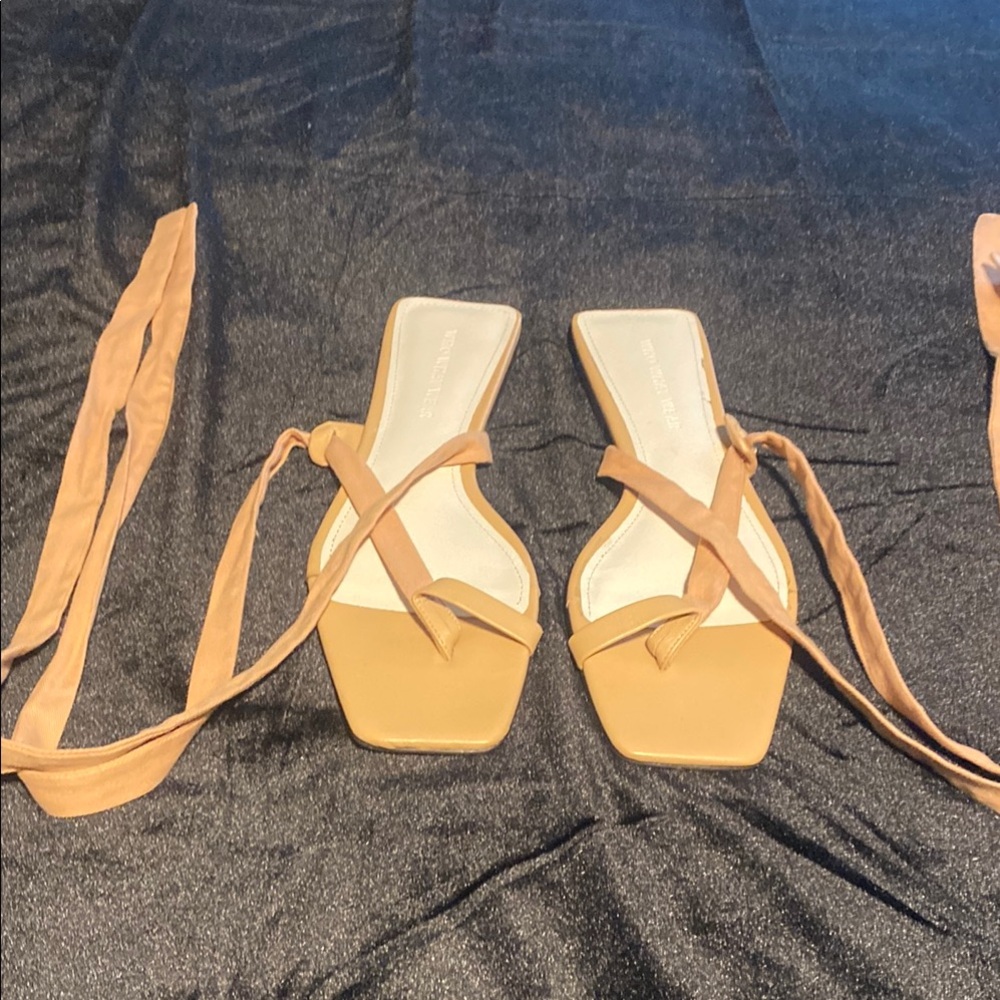 Who What Wear Peach Block Heel Sandals